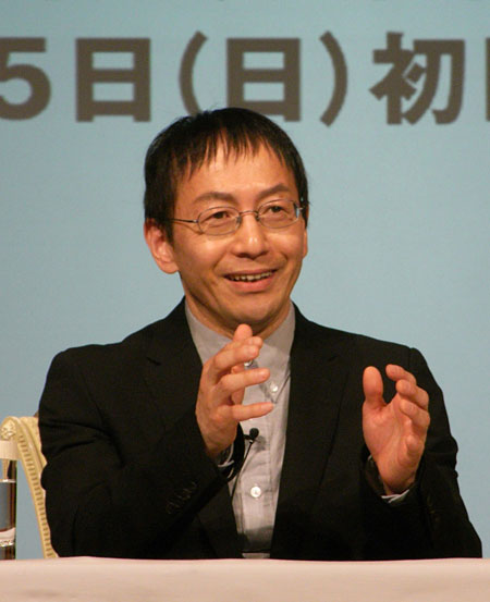 NODA・MAP番外公演『表に出ろいっ！』製作発表記者会見より。野田秀樹