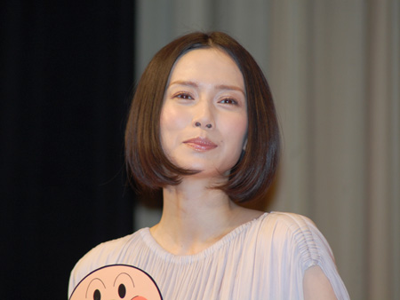 中谷美紀がアンパンマン バイキンマンと主題歌を合唱 チケットぴあ 映画 邦画