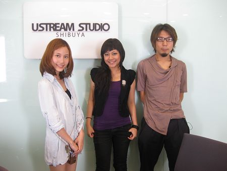 左から、May(Sweet Vacation)、AiU RATNA、Daichi(Sweet Vacation)