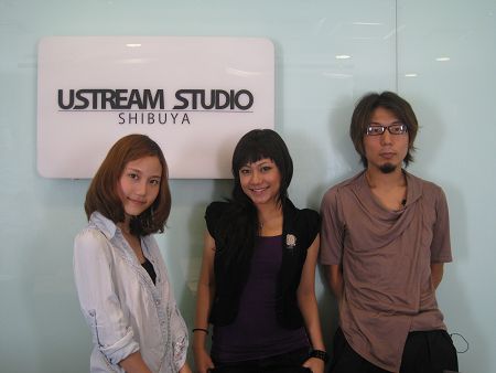 左から、May(Sweet Vacation)、AiU RATNA、Daichi(Sweet Vacation)