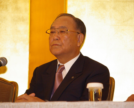 御手洗冨士夫会長