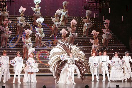 雪組トップスター音月桂が宝塚大劇場でお披露目。『ロミオと 