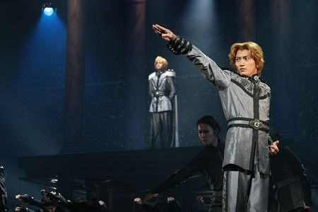舞台『銀河英雄伝説＝第一章　銀河帝国編＝』開幕