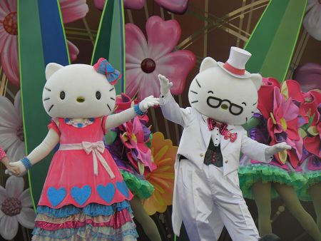 10周年記念ショー「ドリームズ・アー・ユニバーサル」