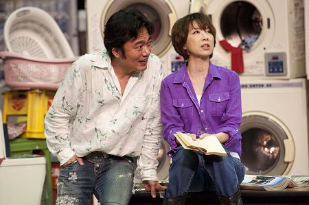 左から高橋和也、伊藤蘭 撮影：引地信彦