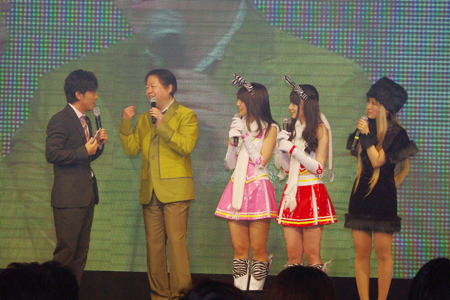 「びっくりぱちんこ銀河鉄道999」の特別先行展示会の様子