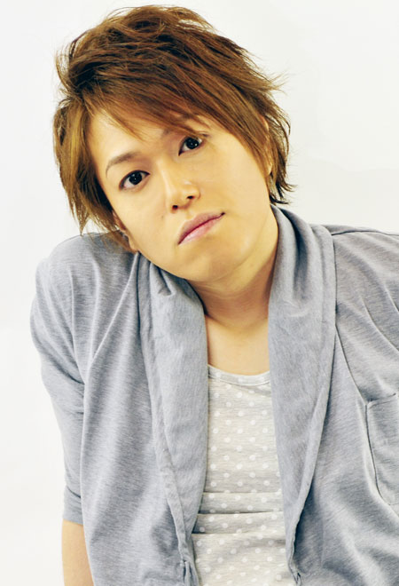 コタニキンヤ．