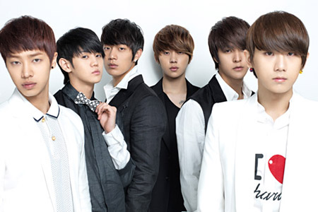 K-POP・アジア K-POP BEAST BEASTらK-POPアーティストが桜島でライブ開催 | チケットぴあ