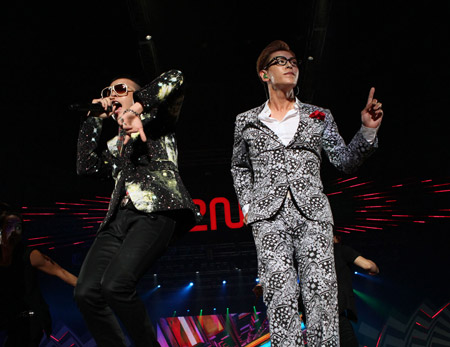 ゲスト出演したGD&TOP