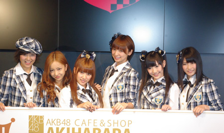 AKB48カフェが秋葉原にオープン。篠田麻里子「ふらっと寄っちゃうかも