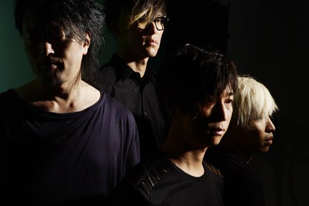 VOLA ＆ THE ORIENTAL MACHINE