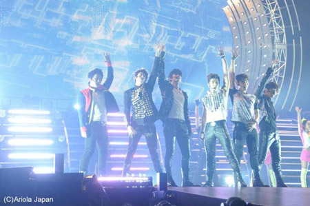 2PM、10万人動員ツアーファイナル！ 来夏に日本武道館6Daysを発表