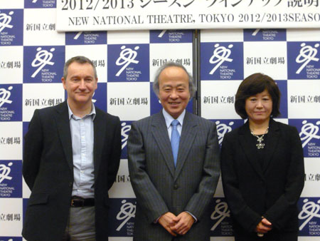 新国立劇場2012/2013シーズンラインアップ発表会　左より:舞踊芸術監督 デヴィッド・ビントレー、オペラ芸術監督 尾高忠明、演劇芸術監督 宮田慶子