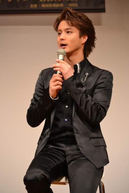 田代万里生