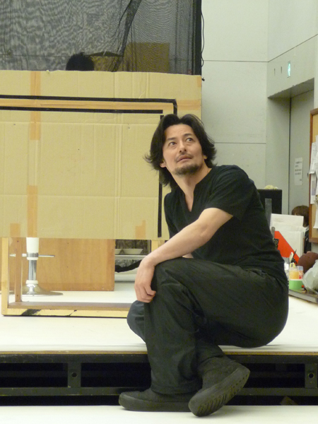 新国立劇場演劇「サロメ」稽古場から、山口馬木也