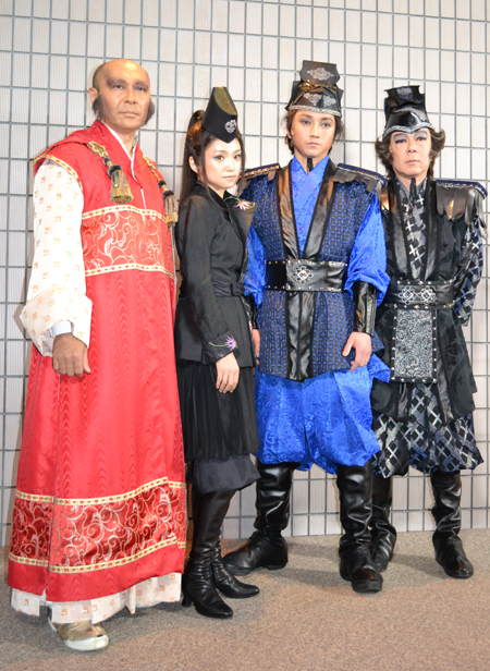 藤原竜也、永作博美がW主演で、いのうえ歌舞伎の愛憎劇に挑む