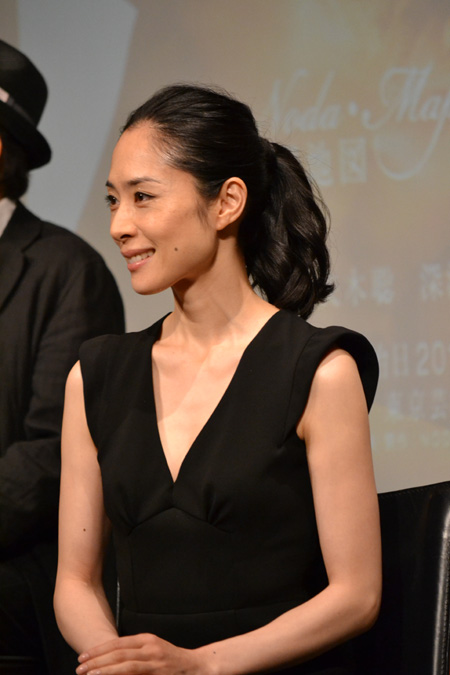 Noda Mapで妻夫木 深津 仲村が この世に存在しないスポーツ に挑む チケットぴあ 演劇 演劇