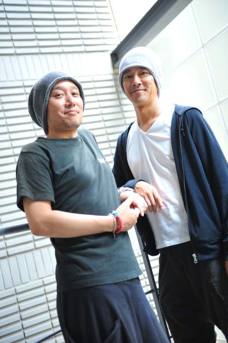 堤真一と千葉哲也がふたり芝居に挑戦！“兄弟ゆえの深い愛憎劇”で火花を