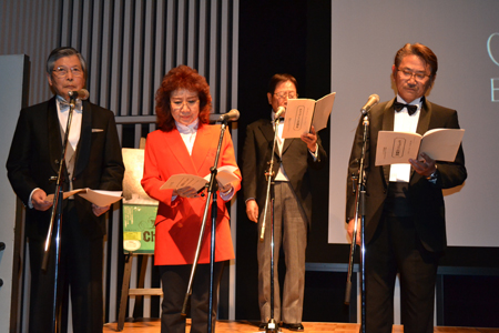 山寺宏一 チャップリンの短編映画で全役をひとり 口演 チケットぴあ 演劇 演劇