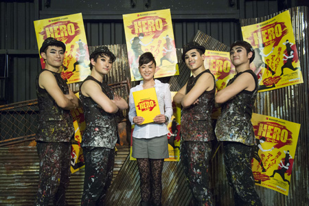 国生さゆりとキャストの面々