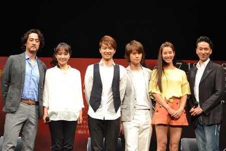 すみれ 井上芳雄 浦井健治に愛される役は すごいプレッシャー チケットぴあ 演劇 ミュージカル ショー