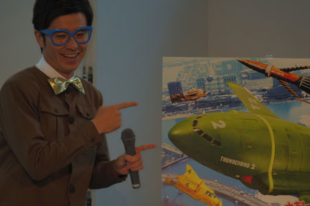 オープニング・セレモニーに登場したオリエンタルラジオの藤森慎吾