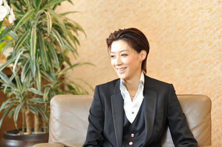 凰稀かなめ　　撮影：奥村達也