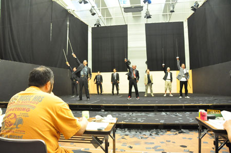 新国立劇場演劇『エドワード二世』稽古場より