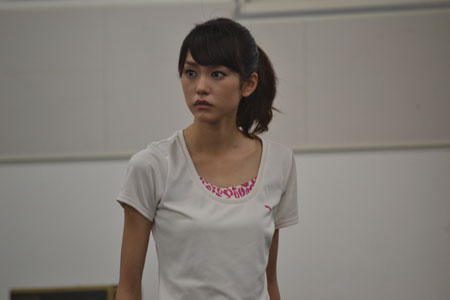 『飛龍伝21～殺戮の秋～』稽古場より。桐谷美玲