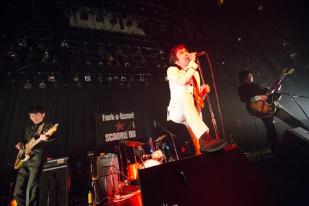 ライブの模様　Photo by 柴田恵理