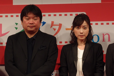 左から、本広克行監督、小橋めぐみ