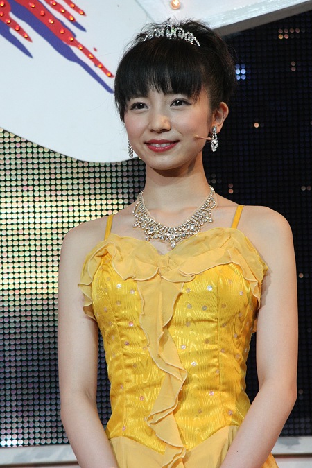 入来茉里写真集 I'am a ? 目新しい （初版、ポストカード付き）
