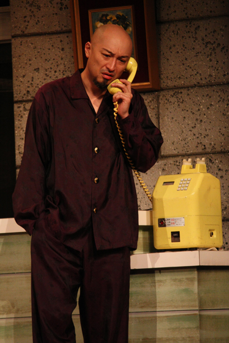 舞台『「Paco～パコと魔法の絵本from「ガマ王子 vsザリガニ魔人」』