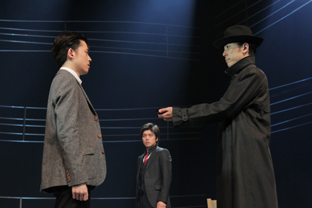 キャラメルボックス『無伴奏ソナタ』2012年初演時の舞台より　撮影：伊東和則
