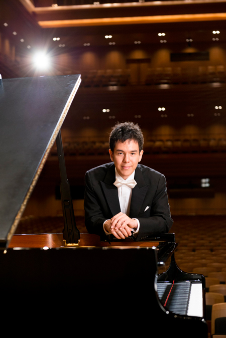 金子三勇士　(c)K.Miura