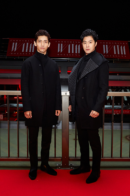 東方神起　左からチャンミン、ユンホ