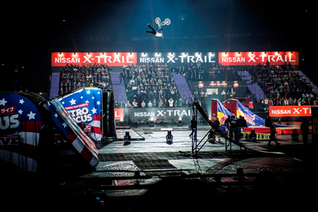 ナイトロ・サーカス ライブ