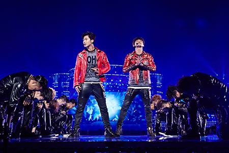 東方神起　左からユンホ、チャンミン