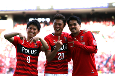 (写真左より)武藤雄樹(浦和レッズ)、李忠成(同)、興梠慎三(同) (c)J.LEAGUE PHOTOS