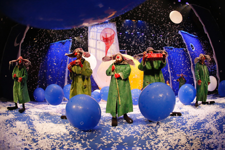 「SLAVA'S SNOWSHOW スラバのスノーショー」