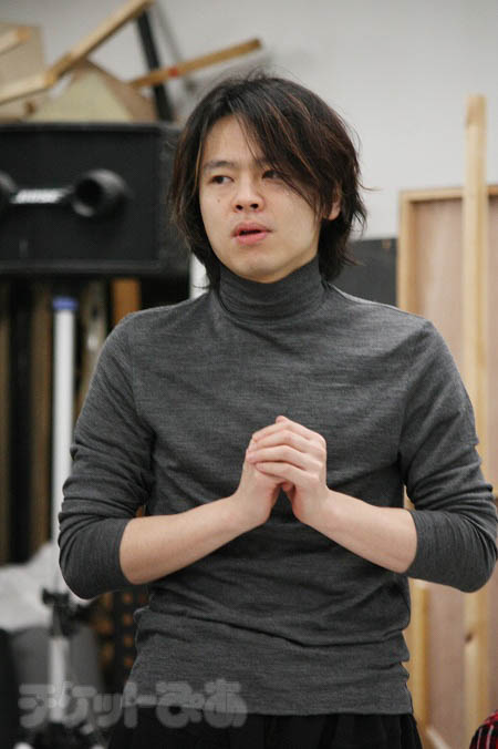 中川晃教の「ワン！」も飛び出すミュージカル | チケットぴあ[演劇