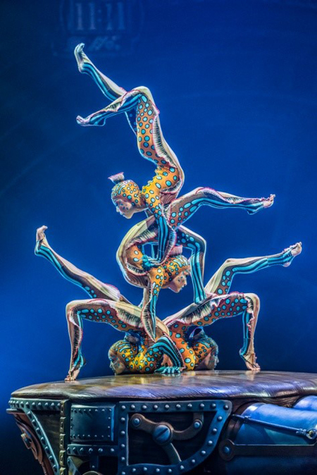 『キュリオス』　Photos: Martin Girard, Pierre Manning / shootstudio.ca (C) 2014 Cirque du Soleil
