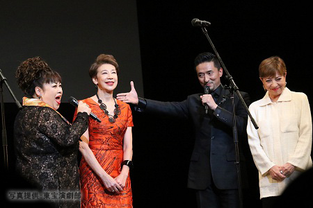 『レ・ミゼラブル』日本初演30周年記念日スペシャル・カーテンコールより