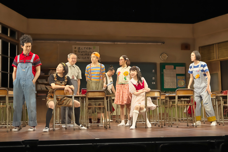舞台「子供の事情」　撮影：青木司
