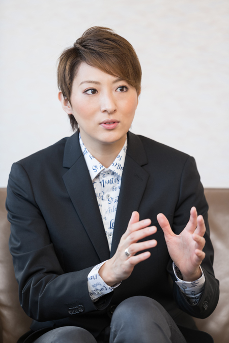 珠城りょう 撮影：三上富之