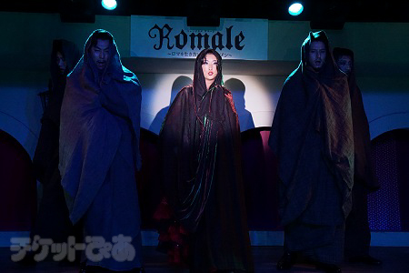 歌唱披露も　　撮影：源賀津己