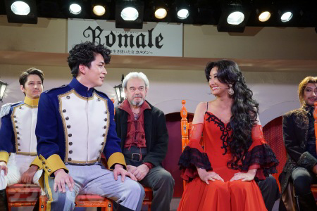 松下優也 、花總まり　　撮影：源賀津己