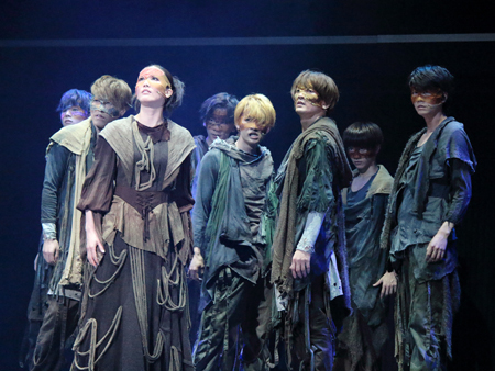 SHOW HOUSE 「GEM CLUBII」公開ゲネプロより　撮影:中川實穂