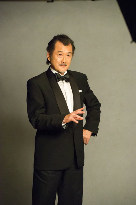 吉田鋼太郎