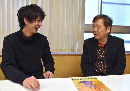 （画像左から）秋元龍太朗、鴻上尚史